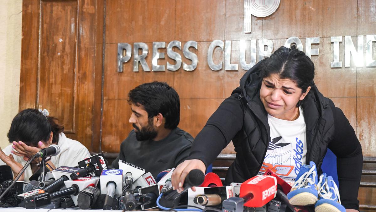 Sakshi Malik Quits Wrestling After Brij Bhushan Loyalist Sanjay Singh ...